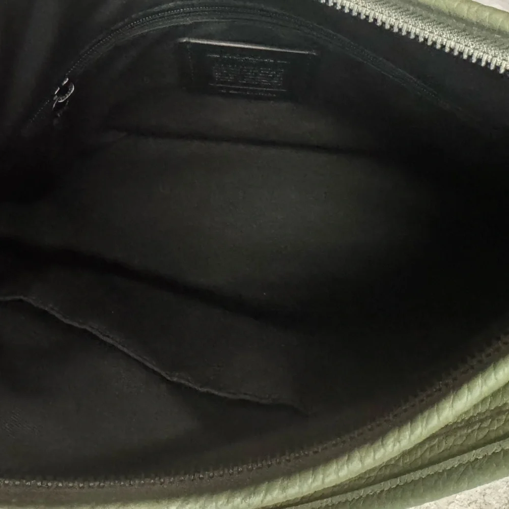 Coach Olive Green Pebbled Leather Shoulder Hobo with Matching Wallet - Picture 3 of 12